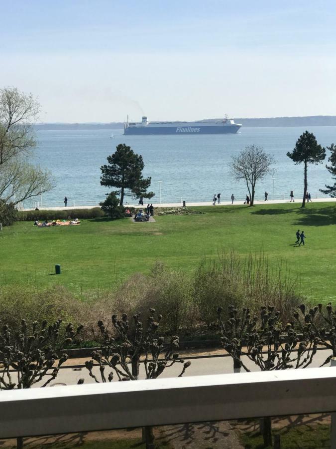 Seaside Mit Ostseeblick Lübeck Exteriör bild